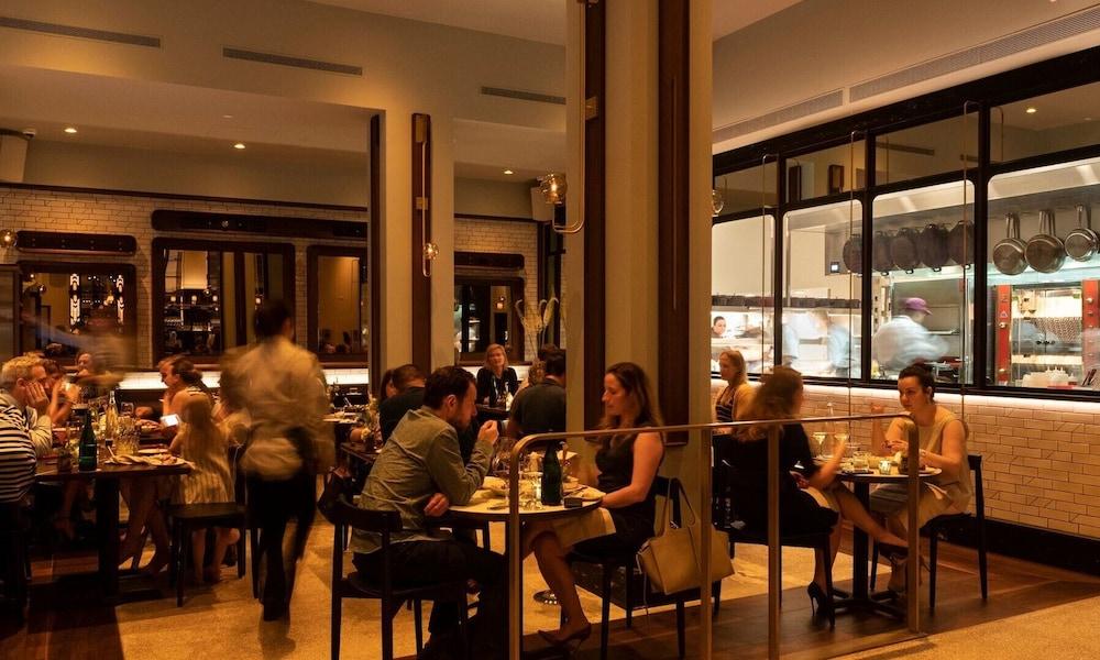 디 에블린 호텔 뉴욕 외부 사진 Interior of the restaurant
